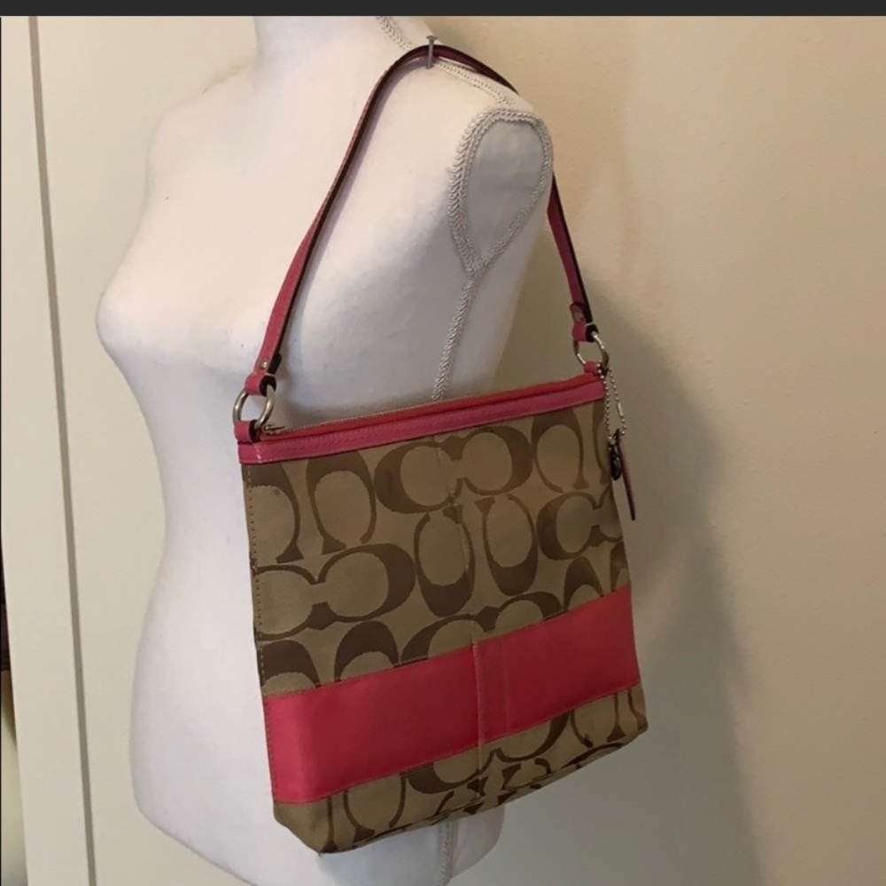 Auth Coach Signature Logo & Pink Shoulder Bag!